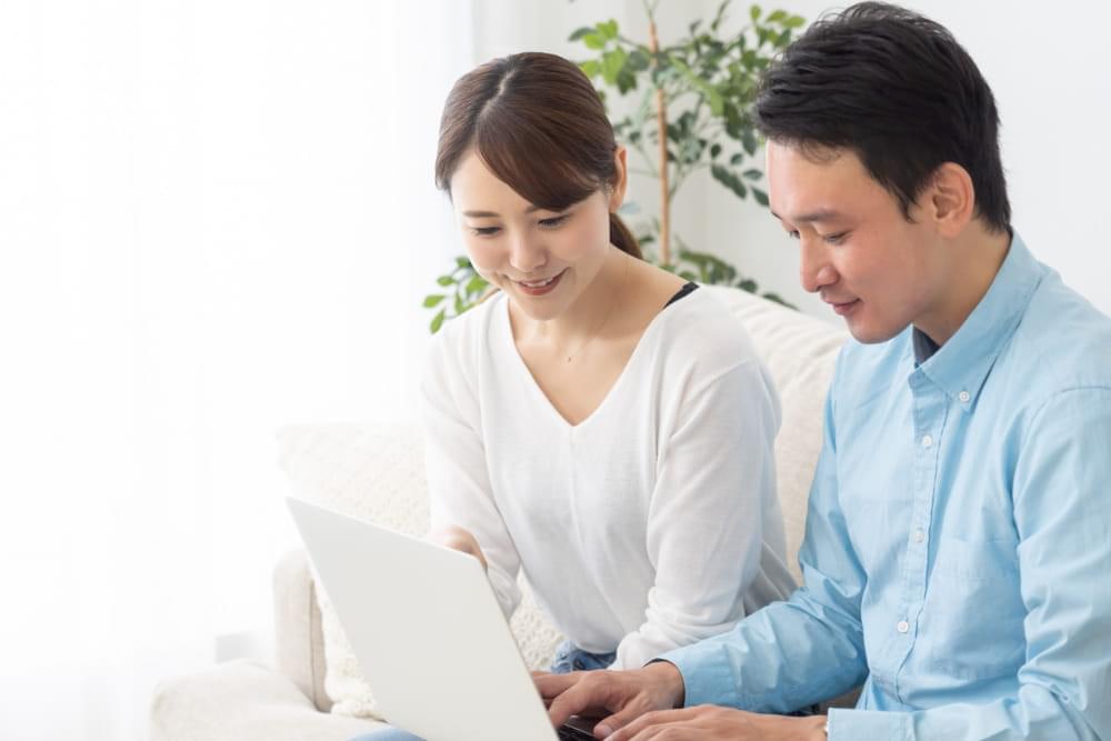 住宅ローンは何歳までに組むべき?転職は影響する?